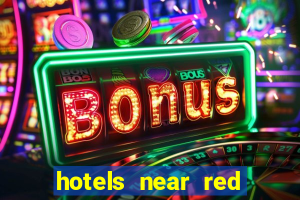 hotels near red hawk casino